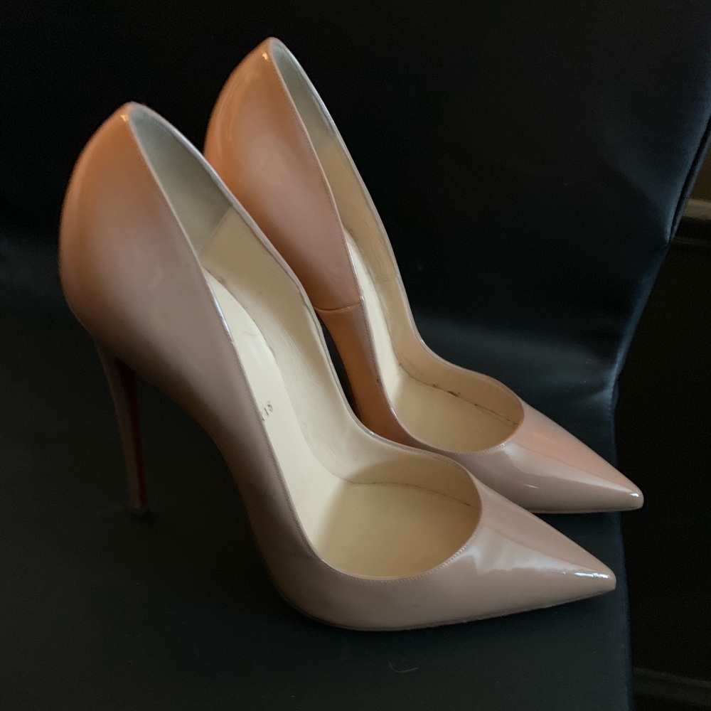 Christian Louboutin So Kate 41.